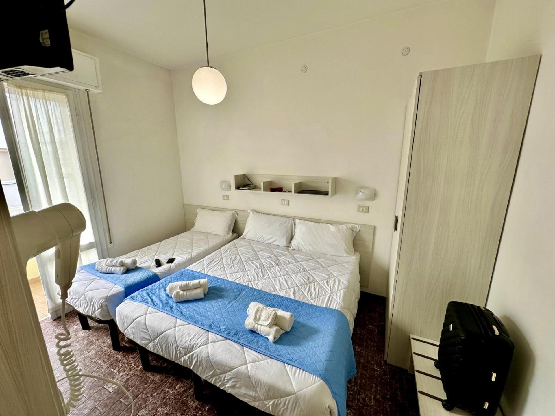 Hotel Napoleon Riccione Esterno foto