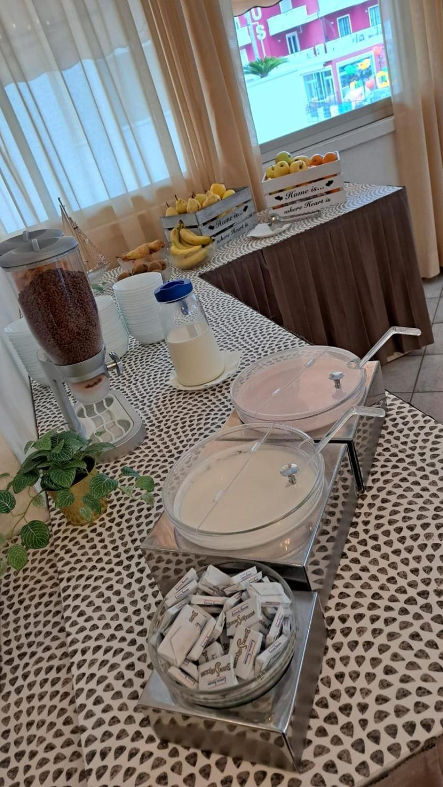 Hotel Napoleon Riccione Esterno foto