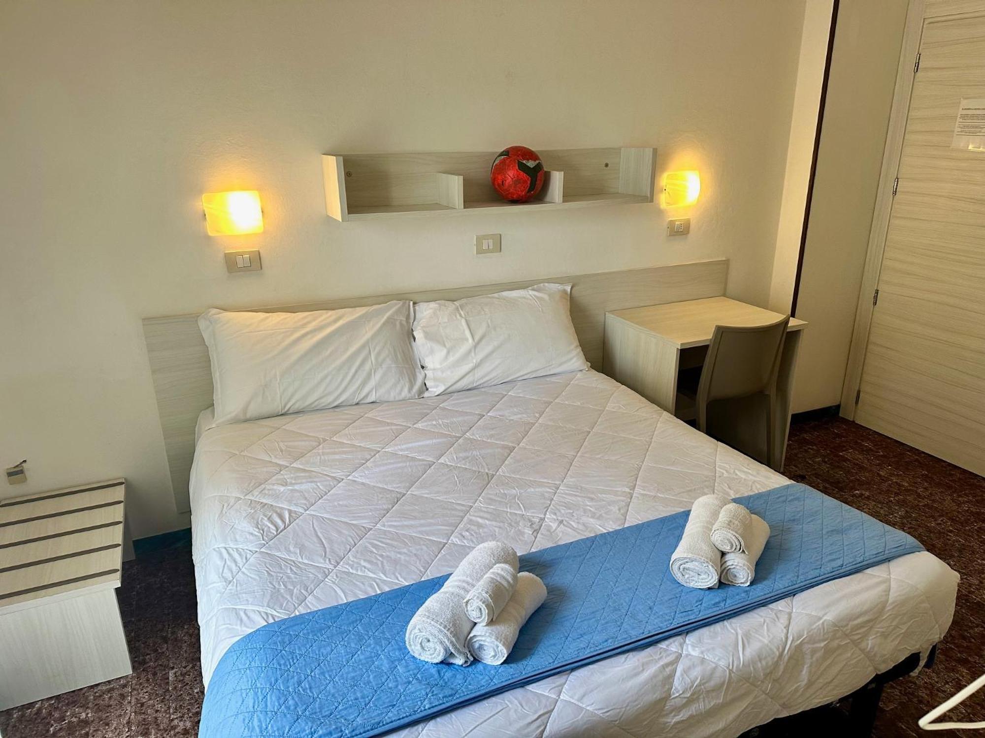 Hotel Napoleon Riccione Esterno foto